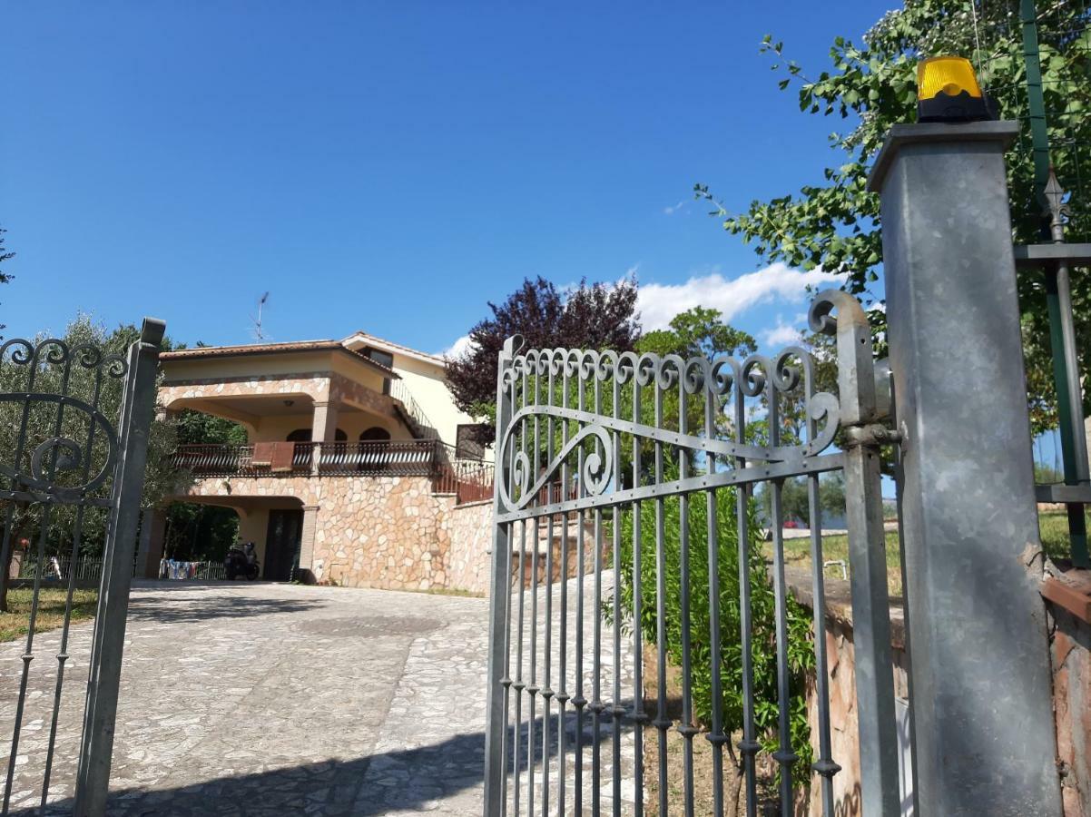 Villa Pacchini Poggio Mirteto Exterior photo